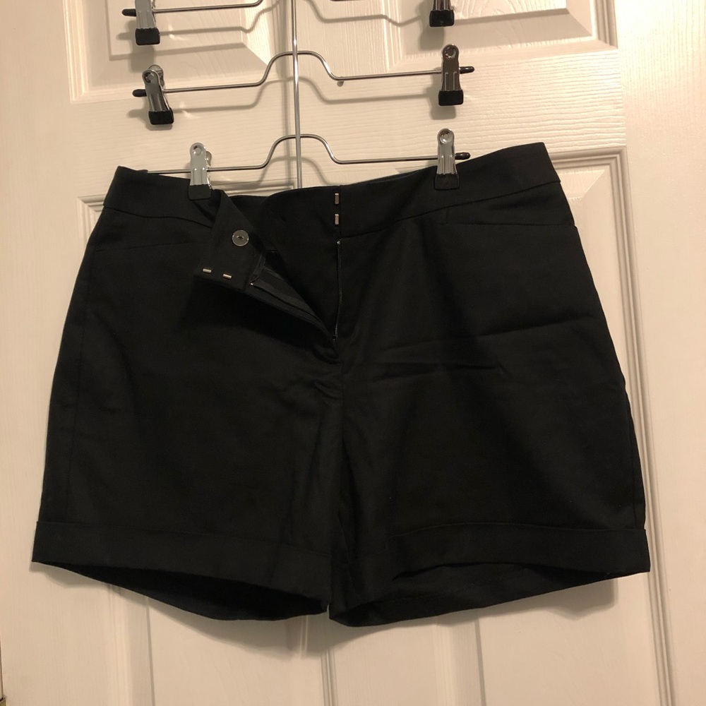 Black dressy shorts NWT size 16.